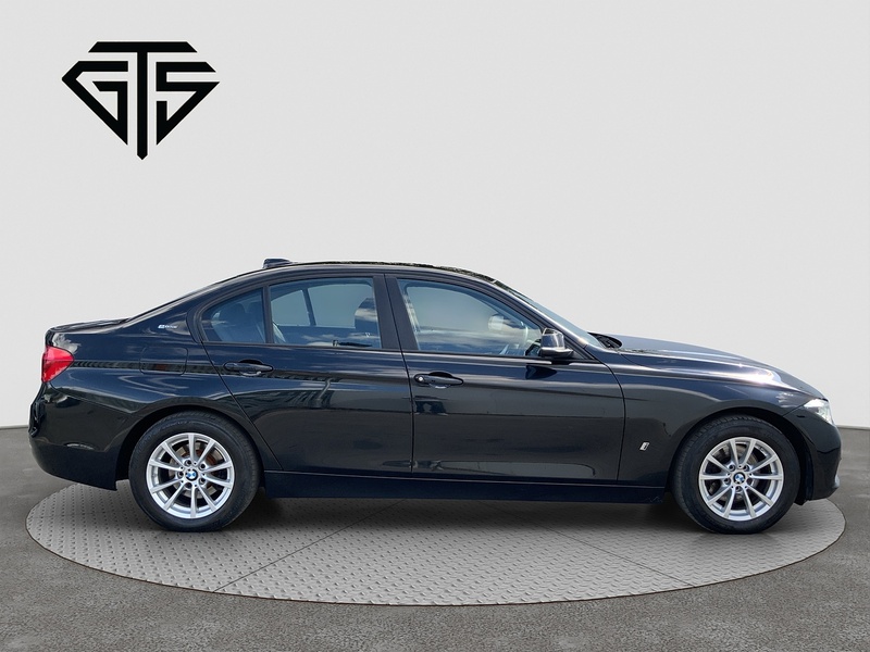 BMW 3 Series 330e SE - U8748