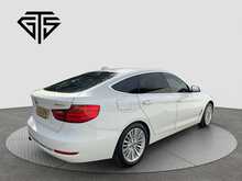 BMW 3 Series Gran Turismo 320i Luxury - U8755