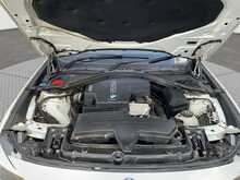 BMW 3 Series Gran Turismo 320i Luxury - U8755