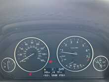 BMW 3 Series Gran Turismo 320i Luxury - U8755