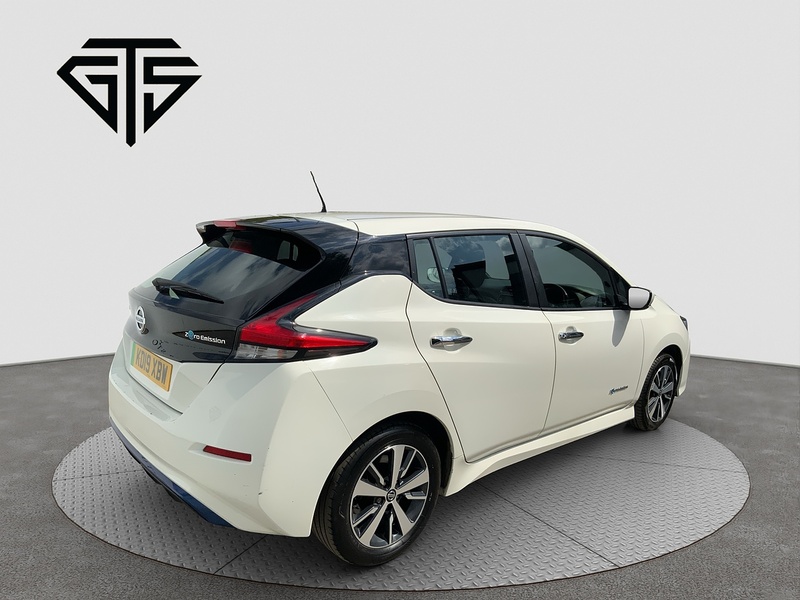 Nissan Leaf Acenta - U8756