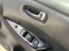 Nissan Leaf Acenta - U8756