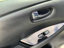 Nissan Leaf Acenta - U8756