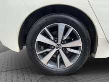 Nissan Leaf Acenta - U8756
