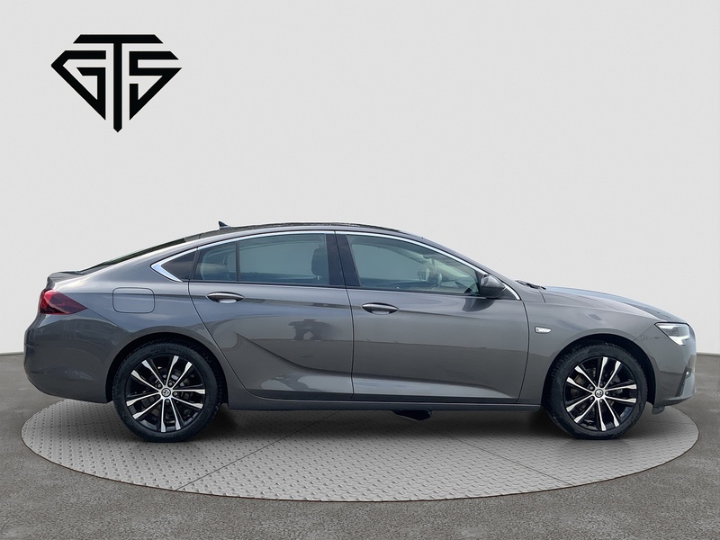 Vauxhall Insignia Turbo D SE Edition - U8760
