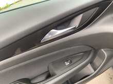 Vauxhall Insignia Turbo D SE Edition - U8760