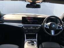 BMW 3 Series 330e M Sport - U8761