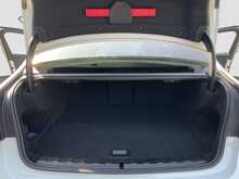 BMW 3 Series 330e M Sport - U8761