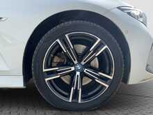 BMW 3 Series 330e M Sport - U8761