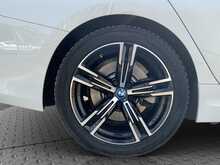 BMW 3 Series 330e M Sport - U8761