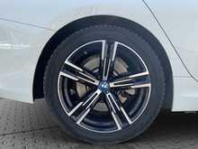 BMW 3 Series 330e M Sport - U8761