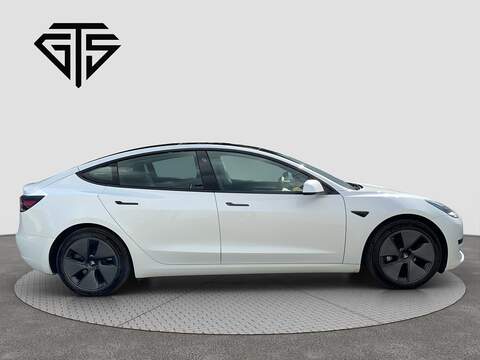 Saloon 4dr Electric Auto RWD (241 bhp)