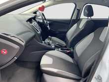 Ford Focus T EcoBoost Zetec - U8769