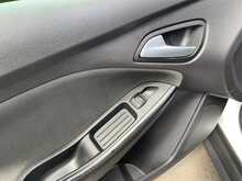 Ford Focus T EcoBoost Zetec - U8769