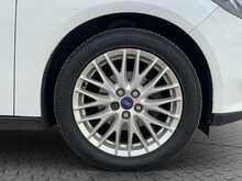 Ford Focus T EcoBoost Zetec - U8769