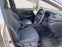 Toyota Corolla Hybrid G - U8773