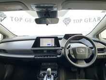 Toyota Prius G - U8774