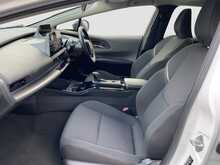 Toyota Prius G - U8774