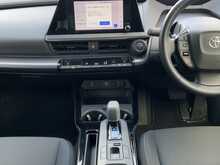 Toyota Prius G - U8774