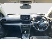 Toyota Yaris Cross Hybrid X - U8776
