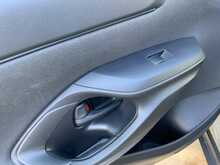 Toyota Yaris Cross Hybrid X - U8776