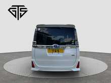 Toyota Voxy 	Hybrid ZS Kirameki3 - U8780