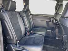 Toyota Voxy 	Hybrid ZS Kirameki3 - U8780