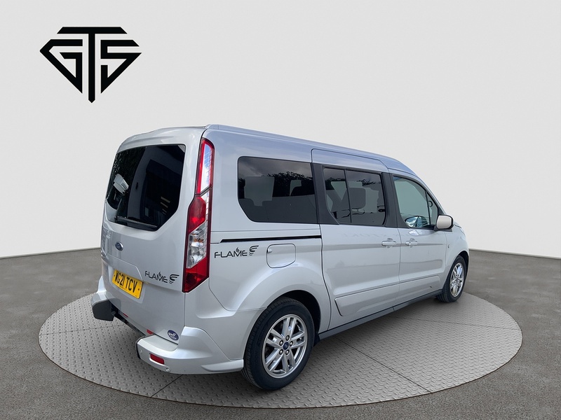 Ford Grand Tourneo Connect EcoBlue Titanium - U8800