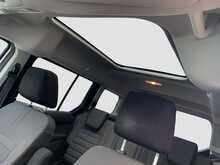 Ford Grand Tourneo Connect EcoBlue Titanium - U8800