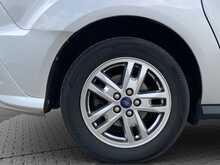 Ford Grand Tourneo Connect EcoBlue Titanium - U8800