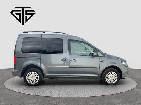 TDI BlueMotion Tech 2.0 5dr Wheelchair Accessible Vehicle Automatic Diesel