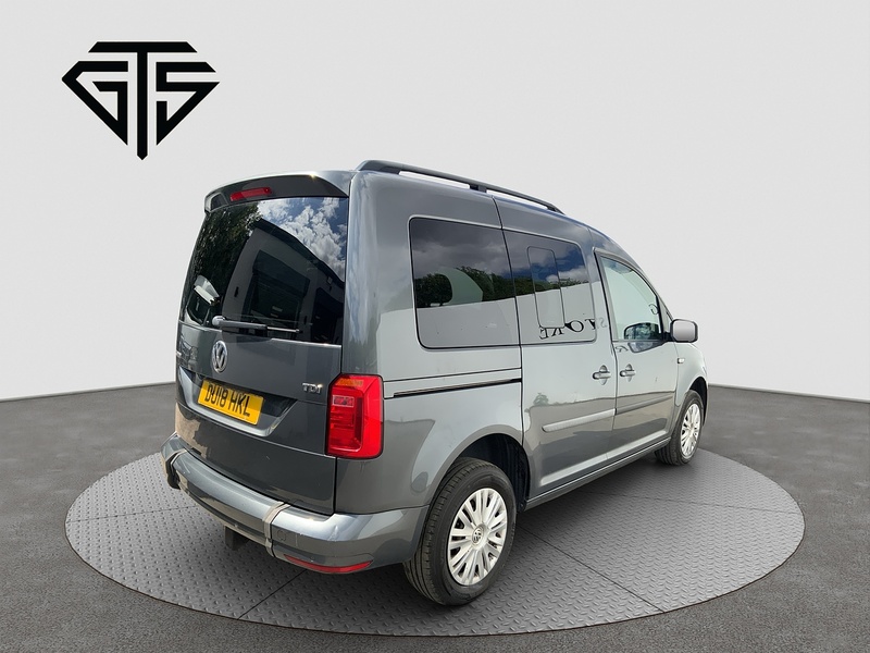 Volkswagen Caddy Life TDI BlueMotion Tech - U8802