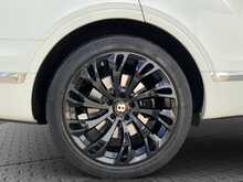 Bentley Bentayga d V8 - U8811