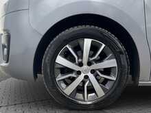Toyota PROACE Verso D Family - U8812