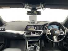 BMW 3 Series 330i M Sport - U8814