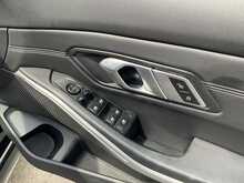 BMW 3 Series 330i M Sport - U8814