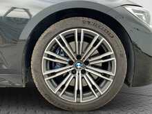 BMW 3 Series 330i M Sport - U8814