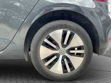 Volkswagen e-Golf e-Golf - U8818
