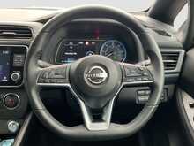 Nissan Leaf Acenta - U8824