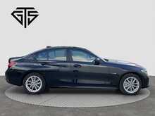 BMW 3 Series 330e SE Pro - U8846