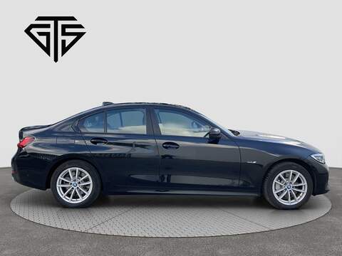 2.0 330e 12kWh SE Pro Saloon 4dr Petrol Plug-in Hybrid Auto Euro 6 (s/s) (292 ps)