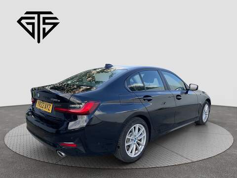2.0 330e 12kWh SE Pro Saloon 4dr Petrol Plug-in Hybrid Auto Euro 6 (s/s) (292 ps)