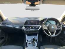 BMW 3 Series 330e SE Pro - U8846