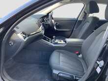 BMW 3 Series 330e SE Pro - U8846