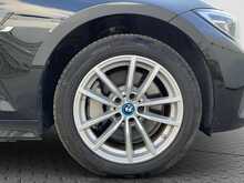 BMW 3 Series 330e SE Pro - U8846
