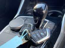 BMW 3 Series 330e SE Pro - U8846