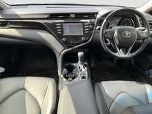 Toyota Camry VVT-h Design - U8860
