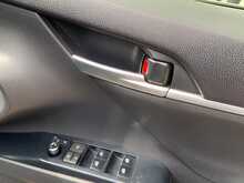 Toyota Camry VVT-h Design - U8860