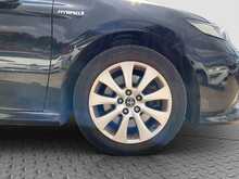 Toyota Camry VVT-h Design - U8860