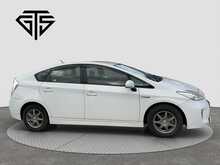 Toyota Prius S - U8861